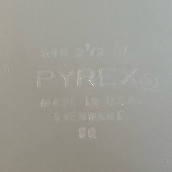 PYREX Vintage Old Orchard 2.5 Clear Glass Cover Casserole Dish #045 - Picture 9 of 9